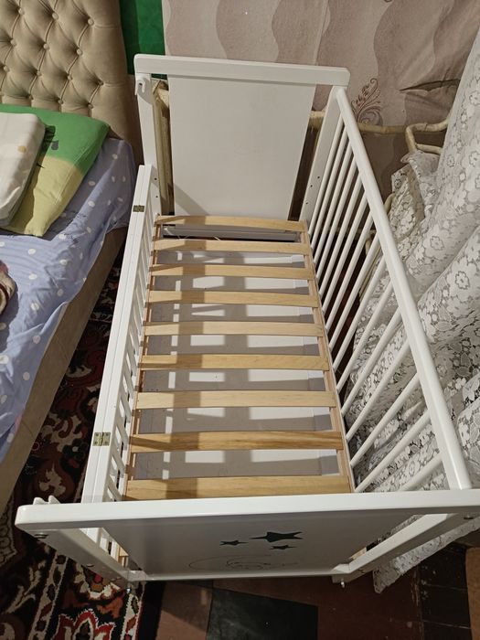 Продам детскую кроватку