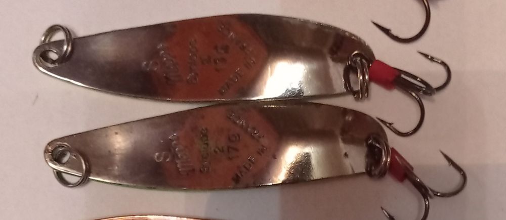 Продам воблеры и блесны