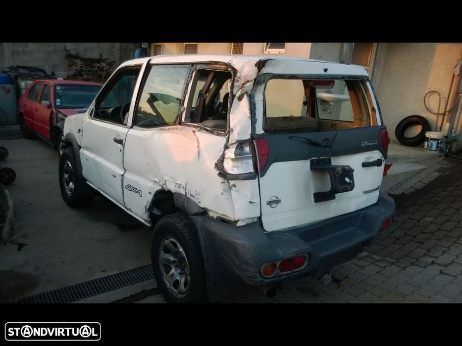 Nissan Terrano 2004 para peças