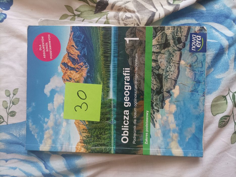Sprzedam książke do geografii klasy 1 liceum i technikum