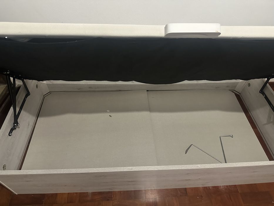 Cama solteiro com colchão