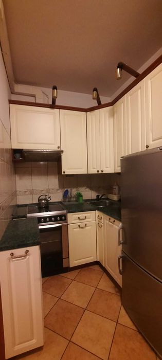 Kawalerka Kabaty, metro, blisko