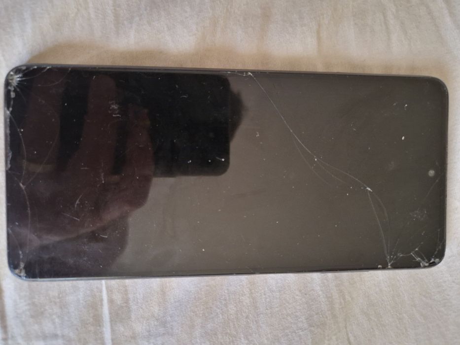 Xiaomi Poco X3 pro - uszkodzony ekran