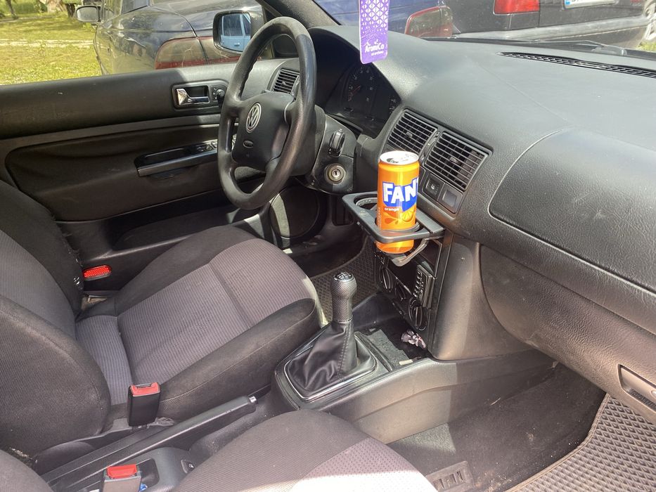 Продам автомобіль Volkwagen Golf