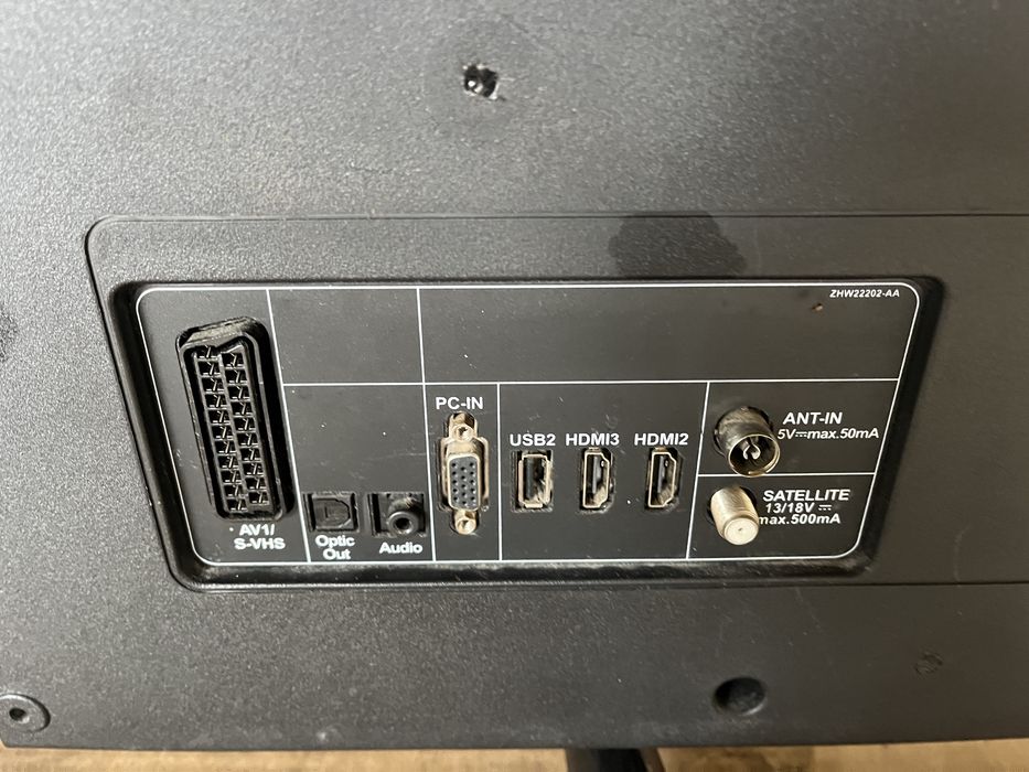 Телевізор Grundig. TW46 40 дюймів.