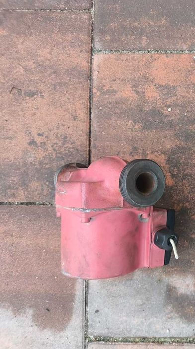 Pompa Obiegowa Centralnego Ogrzewania c.o. Grundfos UPS 25-40