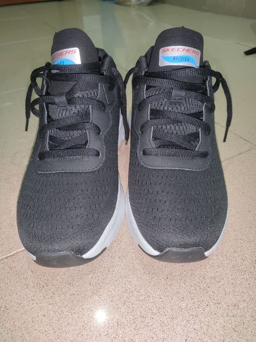 Vendo Tênis "Sketchers ( Air Cooled/Arch Fit )"