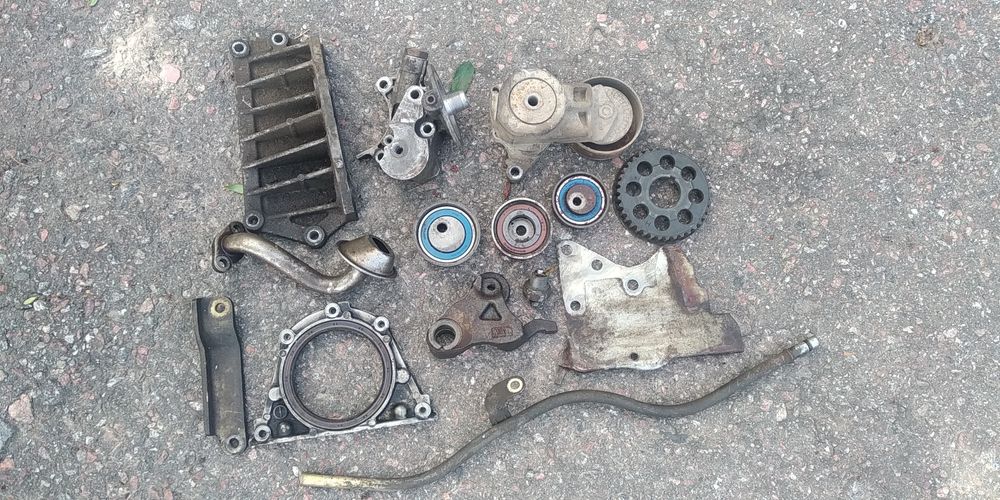 Запчастини до мотора Mitsubishi Outlander,Lasncer 4WD CU2W 4G63 2,0L.