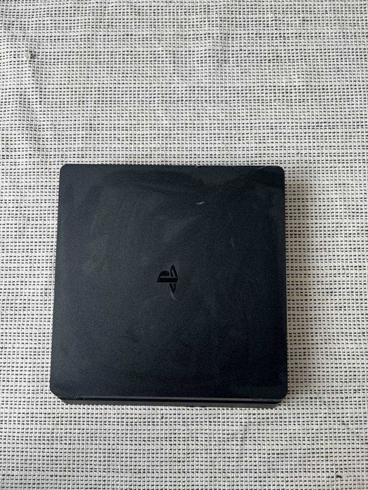 Sony Playstation 4, PS4 Slim Дефектна