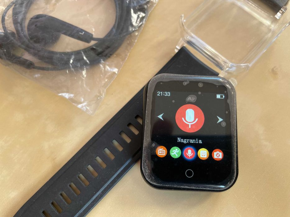 Odtwarzacz MP3 MP4 zegarek 32 Gb bluetooth dyktafon + słuchawki