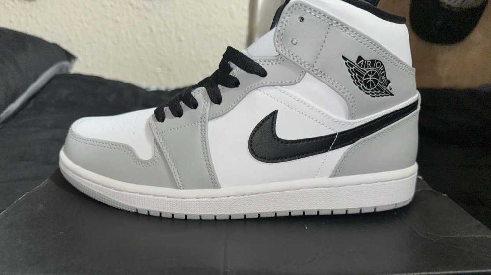 Jordan 1 Mid Light Smoke Grey R.39