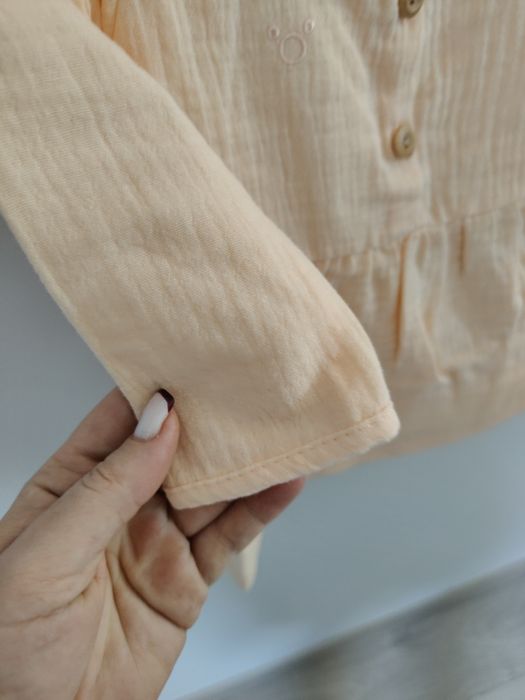 Muślinowa sukienka brzoskwinia