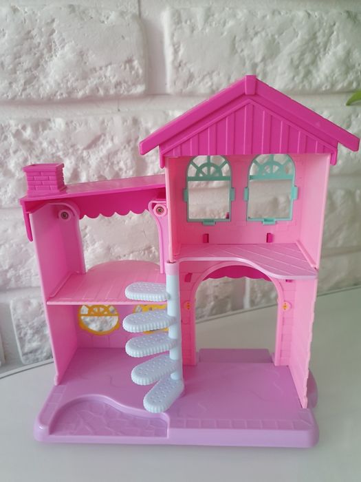 Domek plastikowy zabawkowy