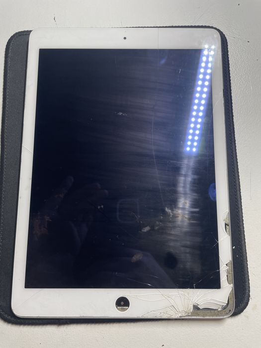 Продам  Ipad  Pro 9.7-inch WIFI