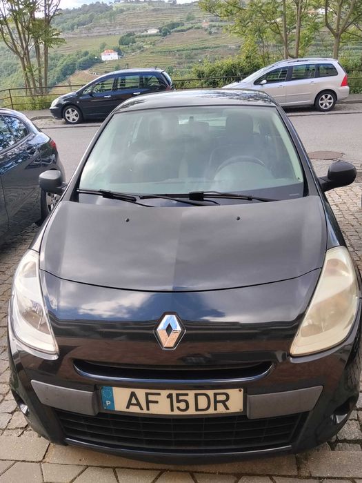 À venda: Renault Clio