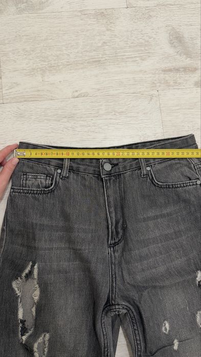 Жіночі джинси розмір s