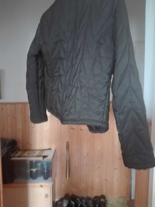 Kurtka , ladna, czarna, krotka, pikowana, damska roz. M,