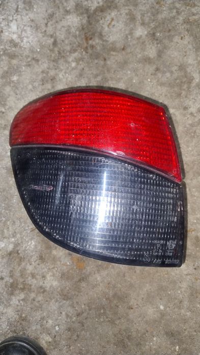 Задній фонар Peugeot 406