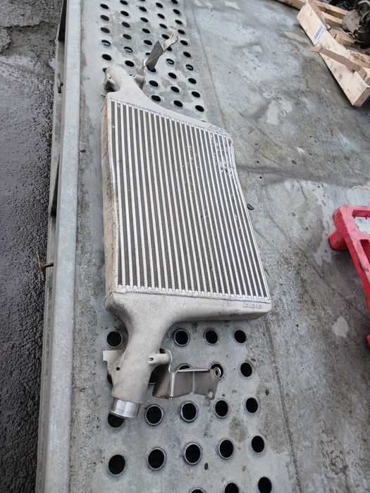 Інтеркулер APR Audi A4 B9 2.0tfsi