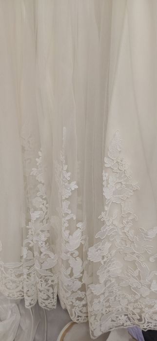 Свадебное платье + серьги + подъюбник с 2колец