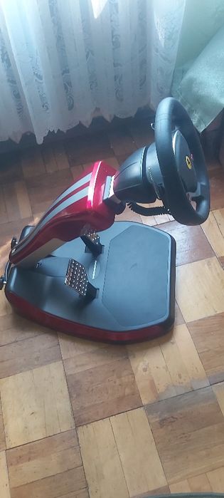 Игровой руль Thrust master Ferrari wireless GT cockpit 430 Scuderia