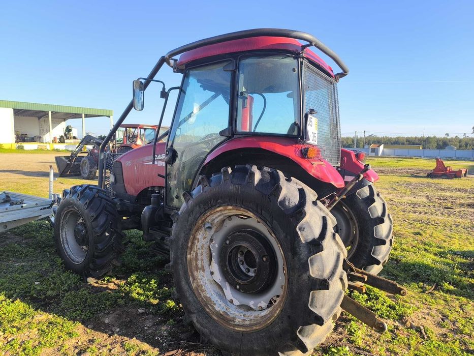 Trator de rodas Case IH JX 95 + Triturador Rousseau Velthéa
