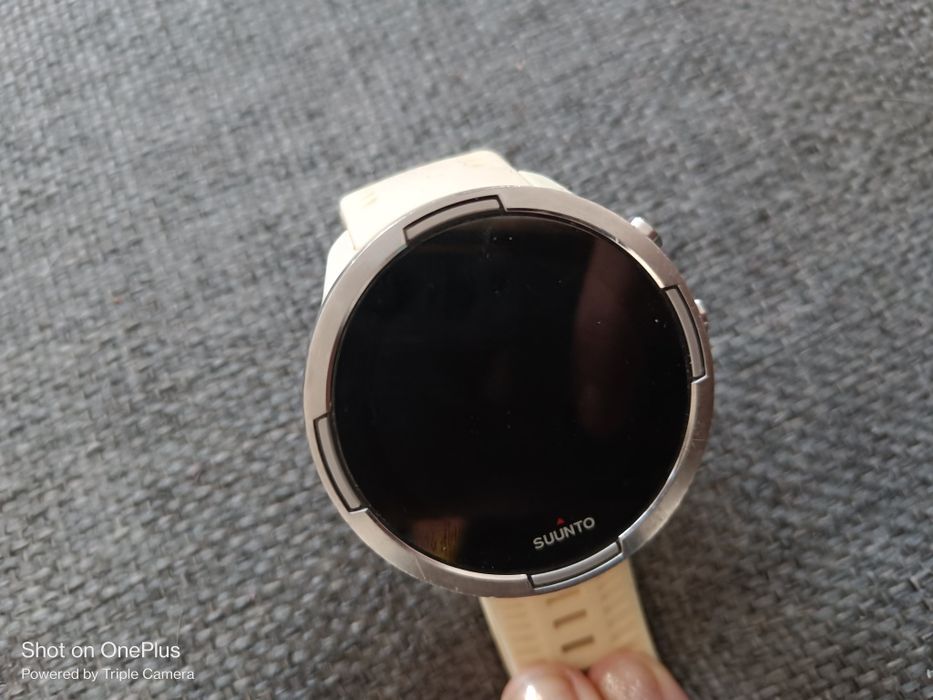 Zegarek sportowy Suunto 9 bialy
