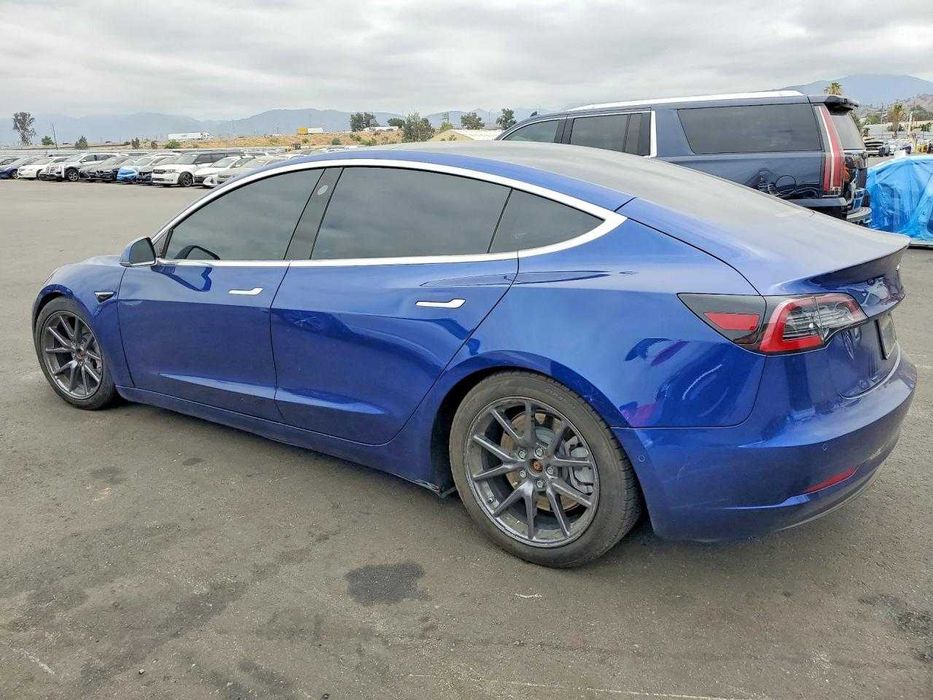 Tesla Model 3 2020