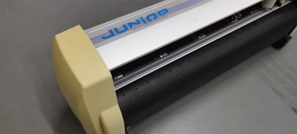 Ploter corte mutho junior plus.