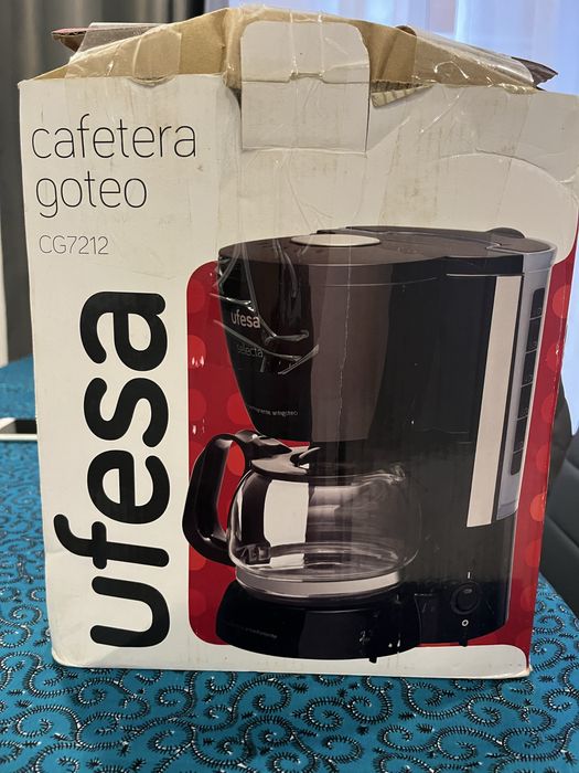 Máquina de Café de Filtro UFESA CG 7212