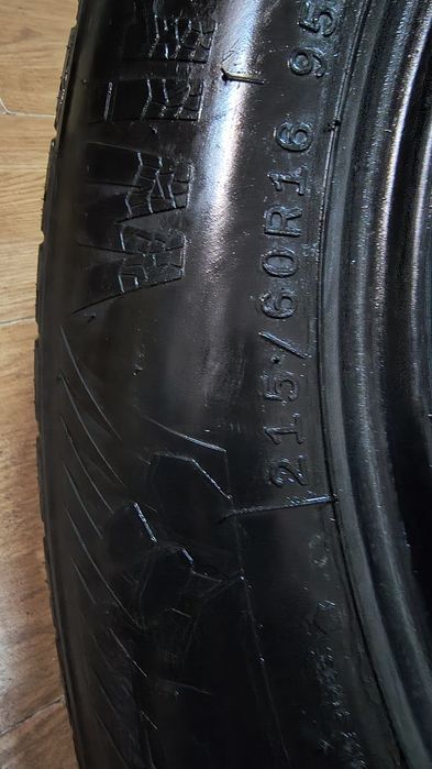 Шини зима 215/60/16  linglong green max winter grip 2