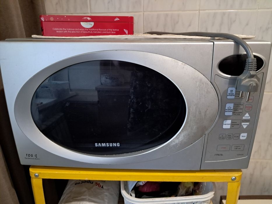 Мікрохвильова піч