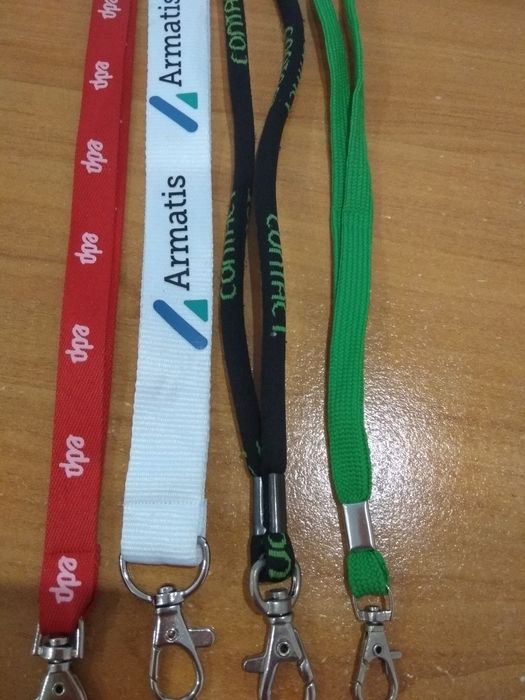 Fitas para porta chaves ou cartões .Para coleção