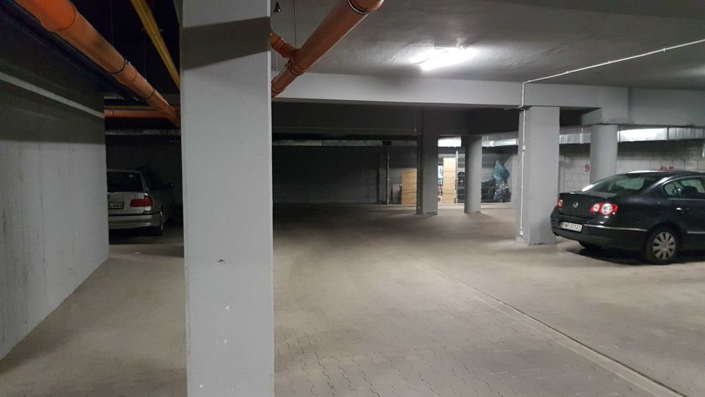 Garaż, Miejsce postojowe w hali garażowej, Daszyńskiego