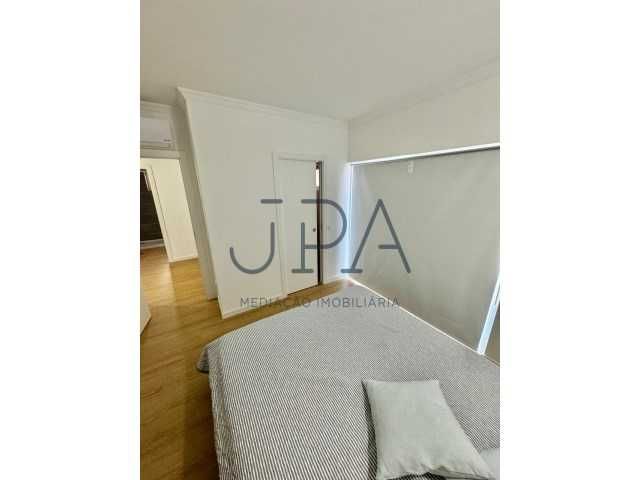 AF-T2-15 Com parqueamento e piscina Monte Gordo