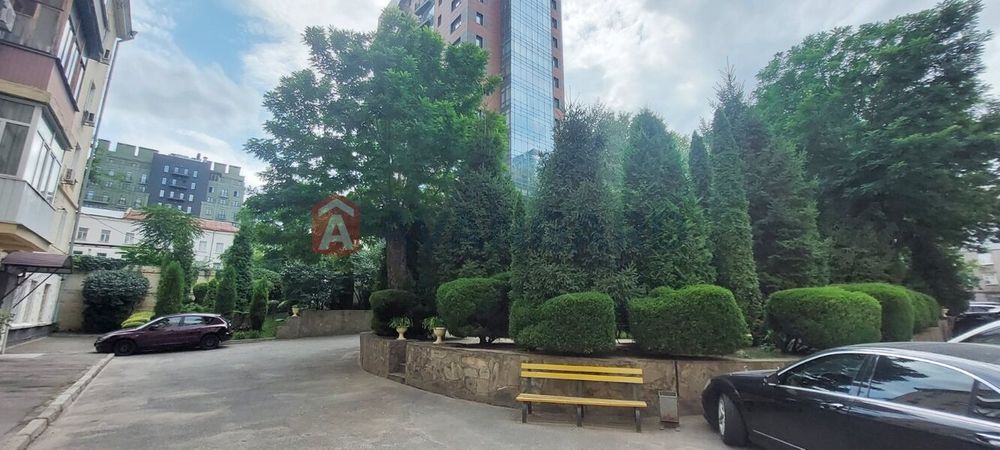 2к.кв парк.Шевченко (Башни).Закрытый двор.Газ.колонка 51000$