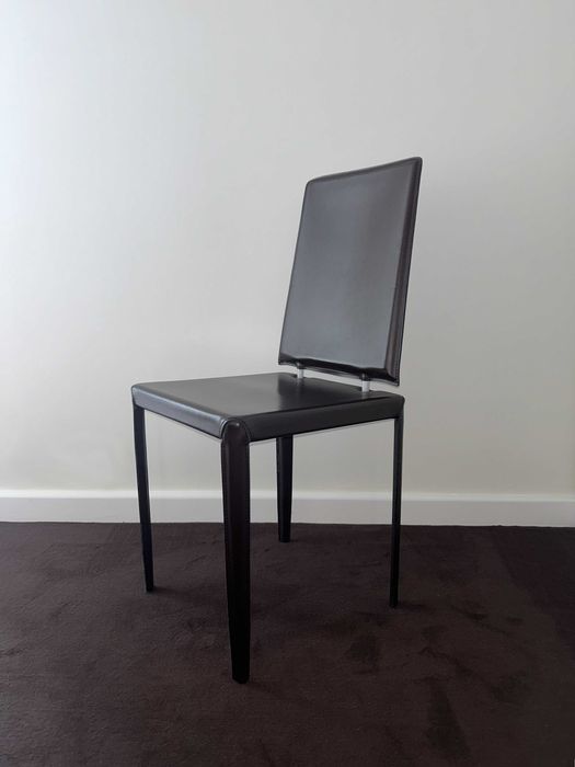 6 Cadeiras de mesa de sala, Italianas, em Couro