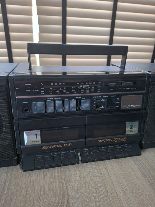 Radiomagnetofon Fisher