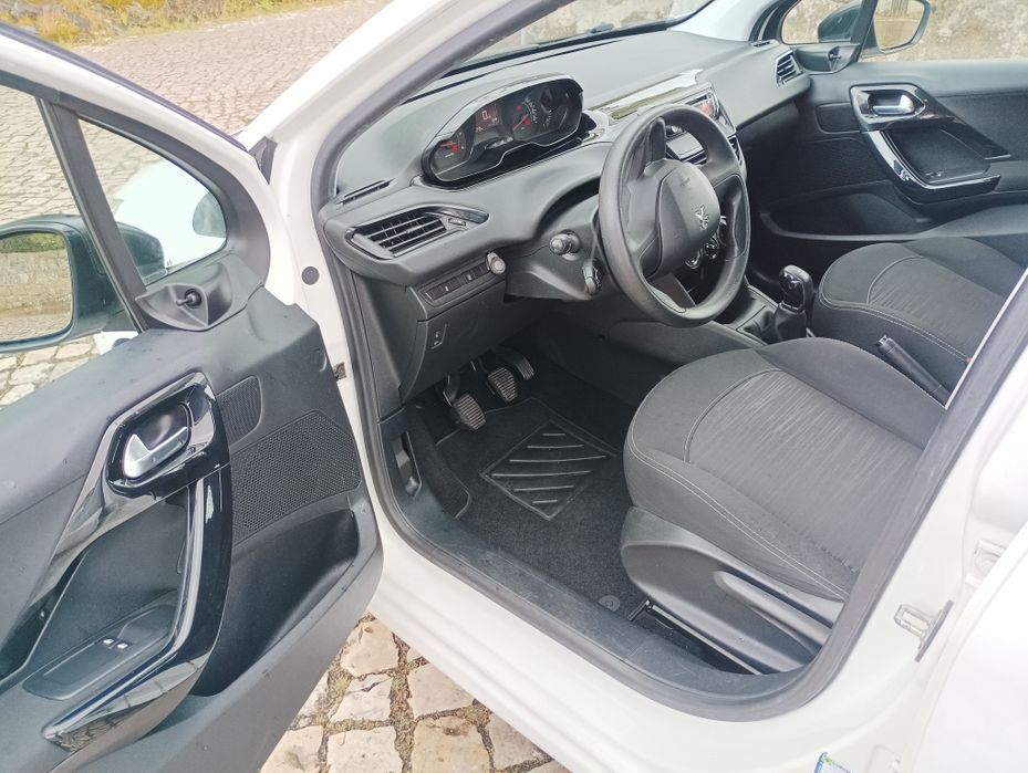 Peugeot 208 Comercial 2 lugares 2015 Excelente estado!