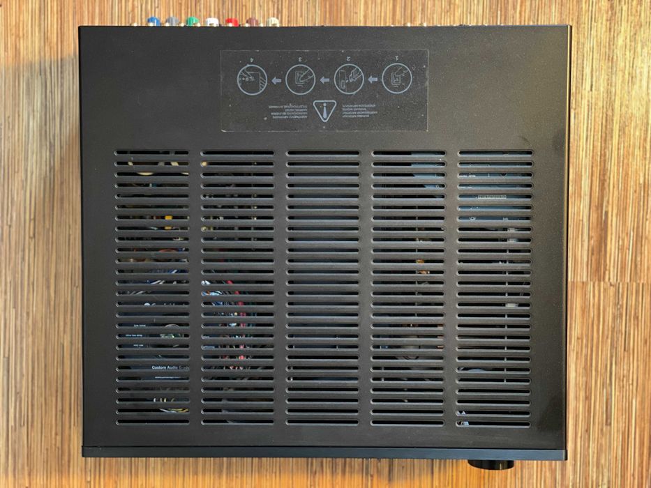 Amplituner Cambridge Audio Azur 650R