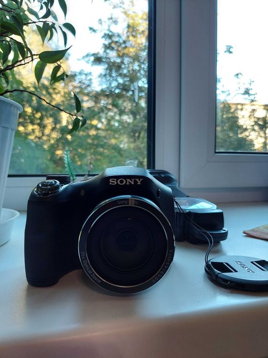 Фотоапарат Sony CyberShot DSC-H300