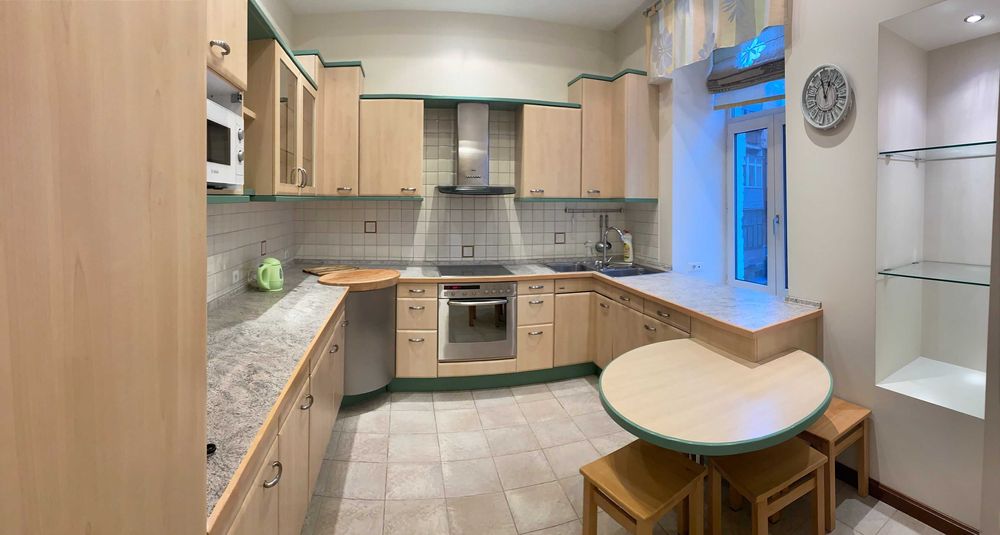 Оренда, вул. Михайлівська, 4 к. 180 м2, від господині, шикарна