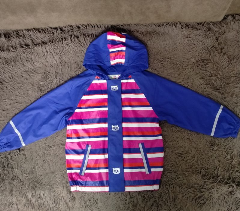 Продам детскую куртку -дождевик Lupilu