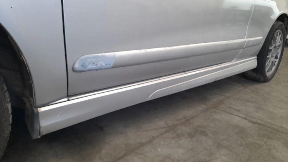 Embaladeira esquerda MG MG ZR