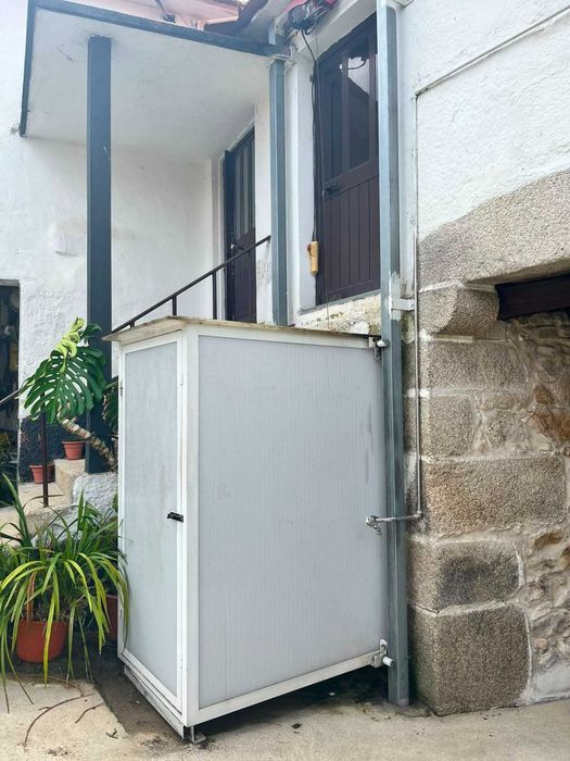 Plataforma elevatória exterior