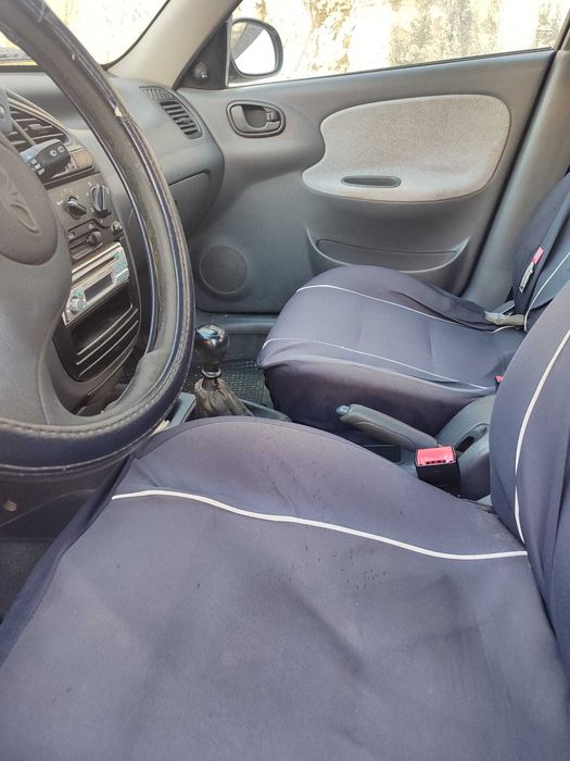 Carro Dawoo Lanos Usado - 240.000 KM - 2000