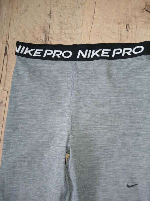 Nowe legginsy Nike Pro L