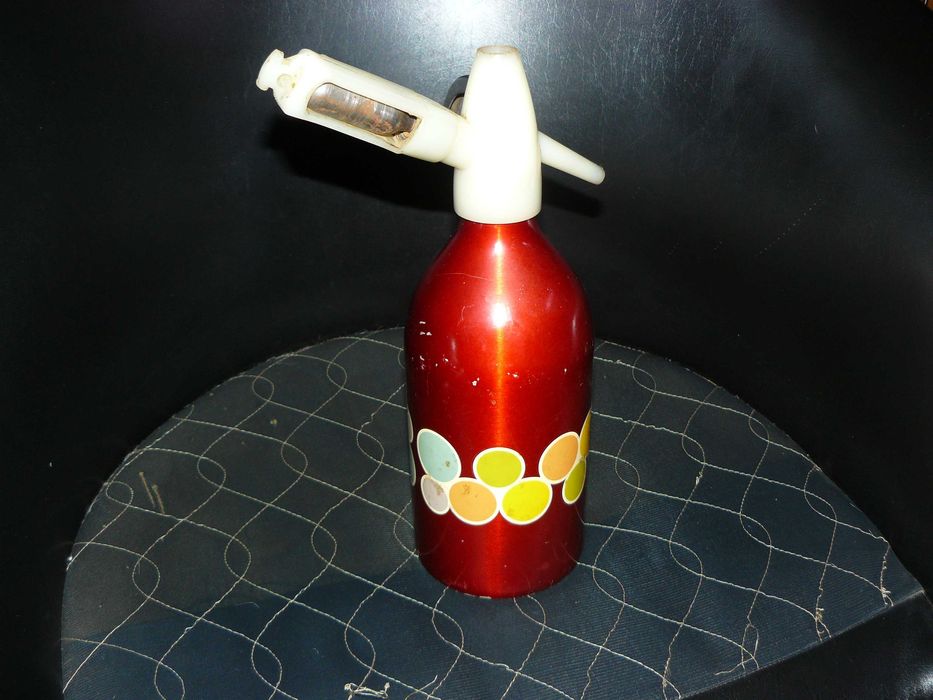 Stary Saturator Syfon Prl