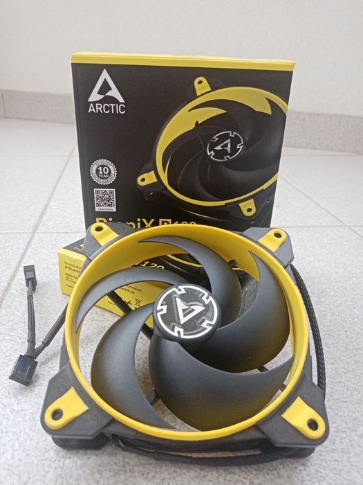 Artic Bionix P120 Fans (Pack of 2)64751149390979121