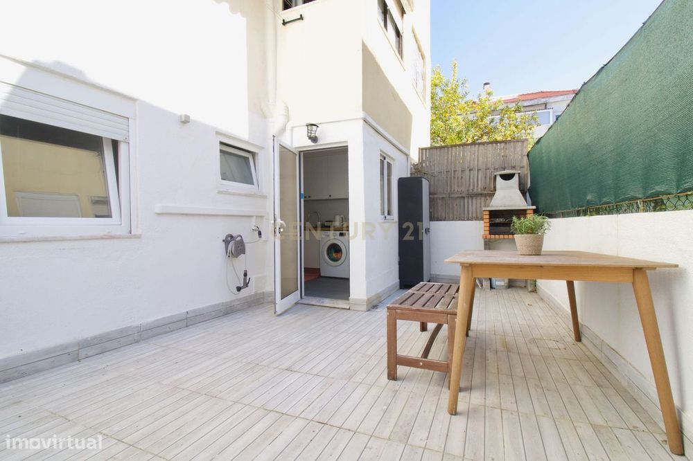 ***RESERVADO***Apartamento T2 com Logradouro, Almada***RESERVADO — Almada, Cova Da Piedade, Pragal E Cacilhas, Setúbal